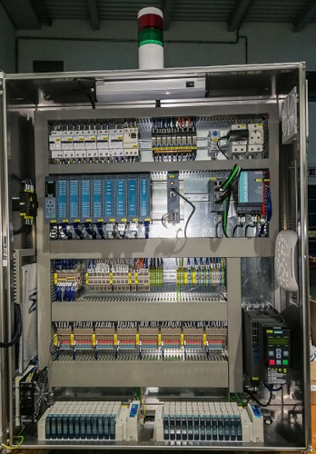 TALLER DE CUADROS ELECTRICOS
