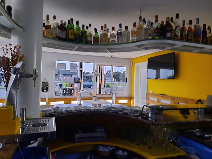 CAFETERIA RESTAURANTE LA CERRADA