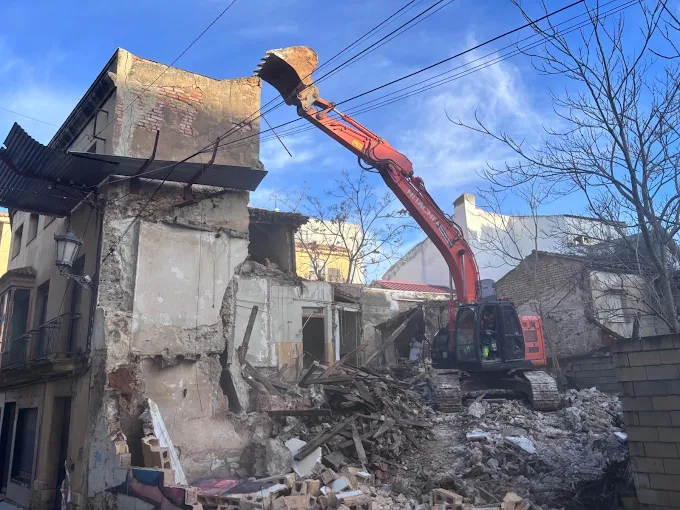 EXCAVACIONES Y DERRIBOS FERNANDO CASTILLO
