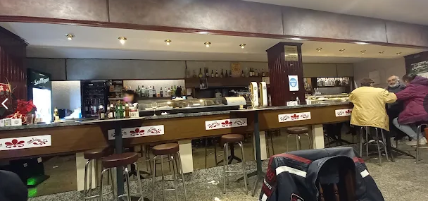 CAFÉ-BAR FOLKS