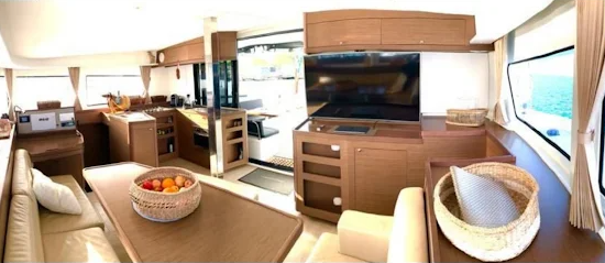 AGUATURISMO CATAMARAN