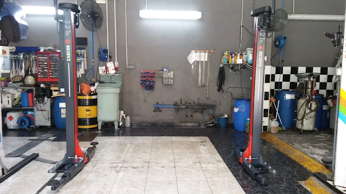 TALLER F1