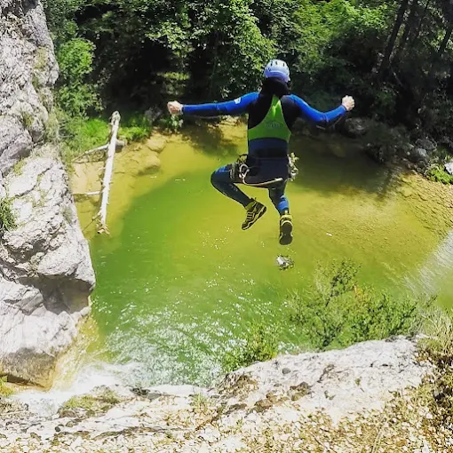 AVENTURAS COLGADAS MULTIAVENTURA CUENCA