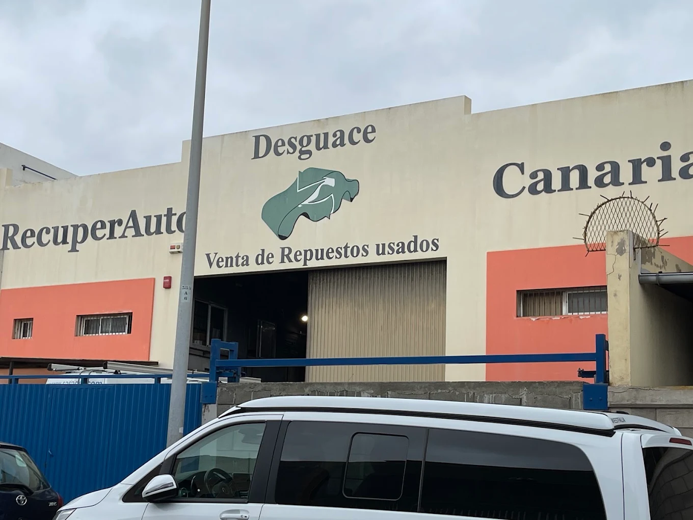 RECUPERADORA CANARIA DE CHATARRA Y METALES 